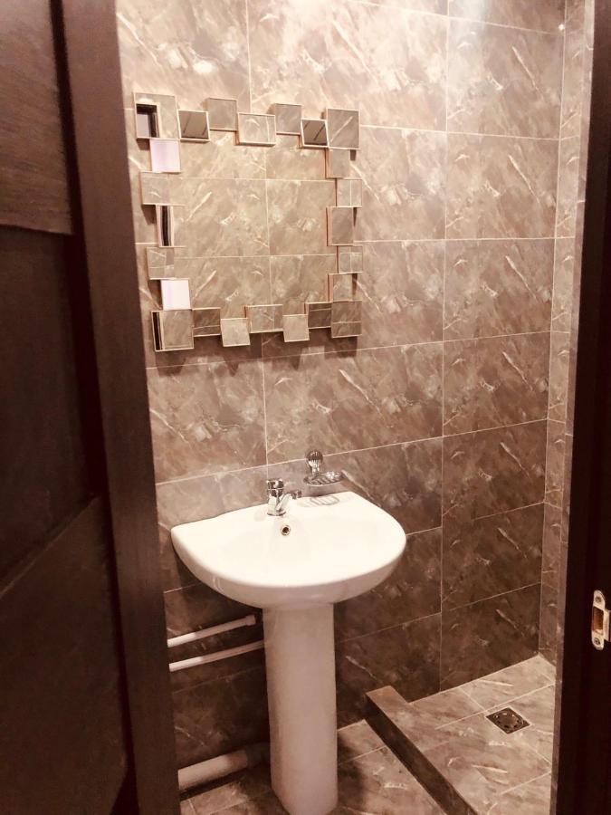 Studio Apartment Near Republic Square Jereván Kültér fotó
