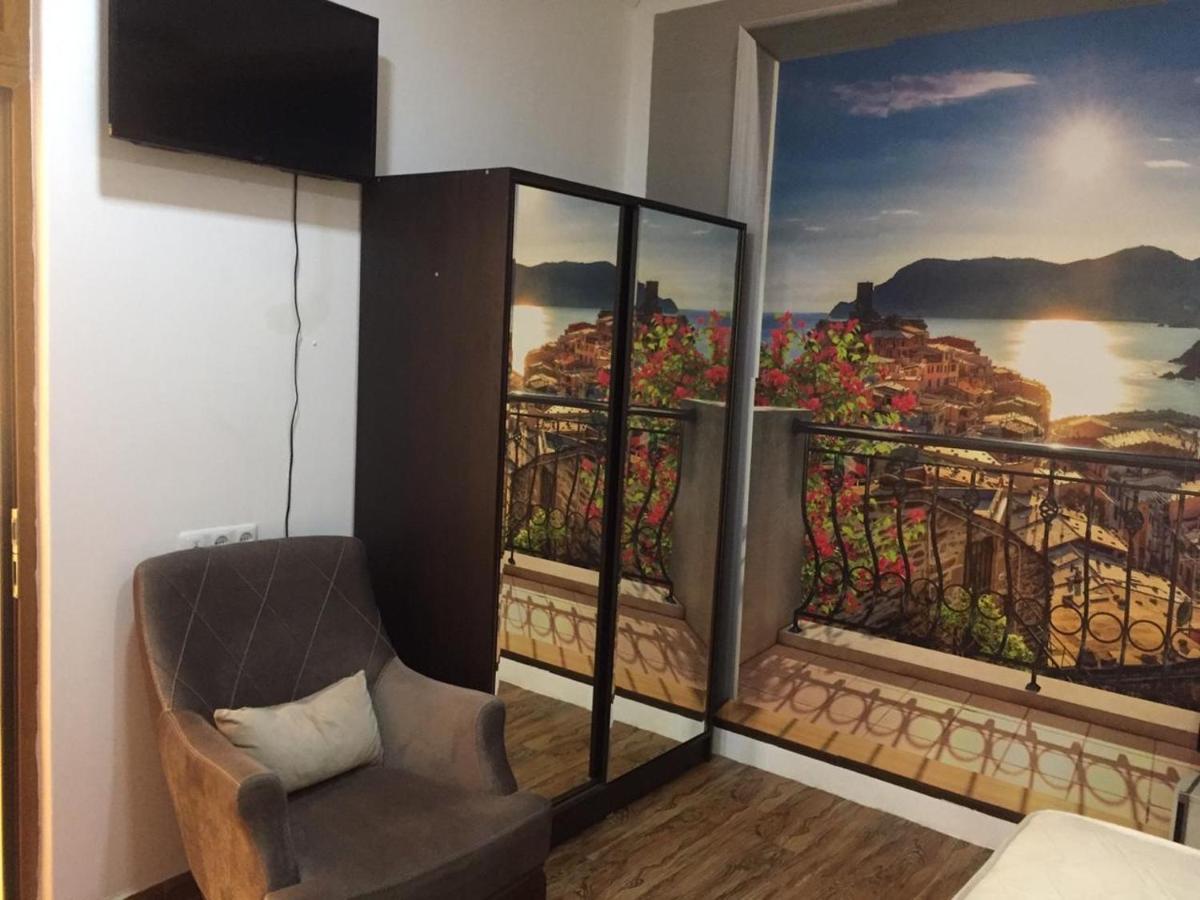 Studio Apartment Near Republic Square Jereván Kültér fotó