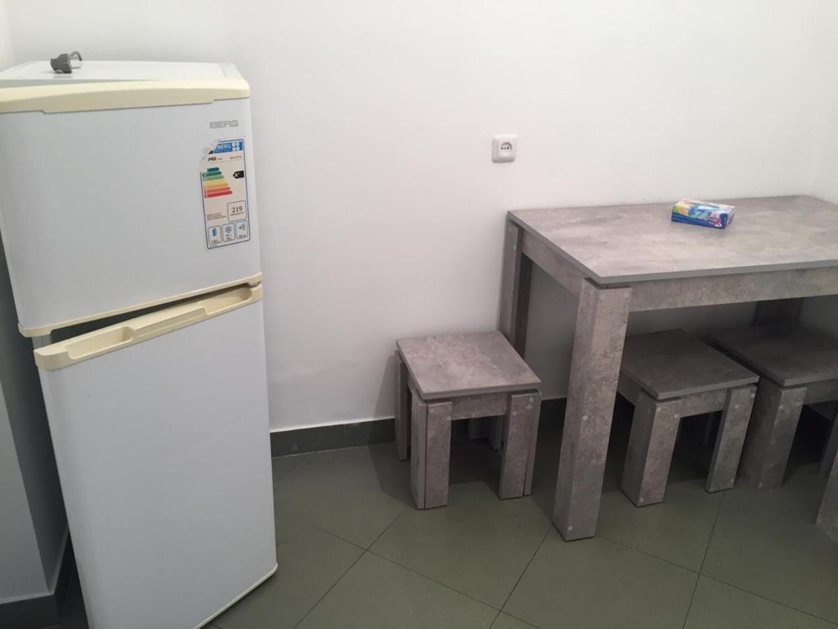 Studio Apartment Near Republic Square Jereván Kültér fotó